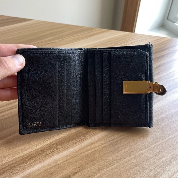 Gucci Black Leather Bifold Wallet Gold Buckle Clasp - Picture 1 of 8